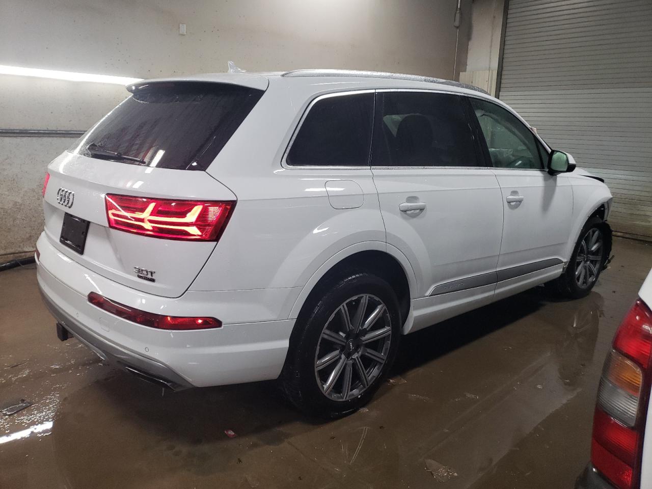2018 Audi Q7 VIN WA1VAAF77JD023938 Copart auction photo, front end damage thumbnail 3
