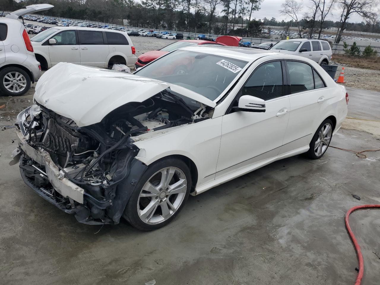 2013 Mercedes-Benz E-klasse VIN WDDHF5KB0DA764174