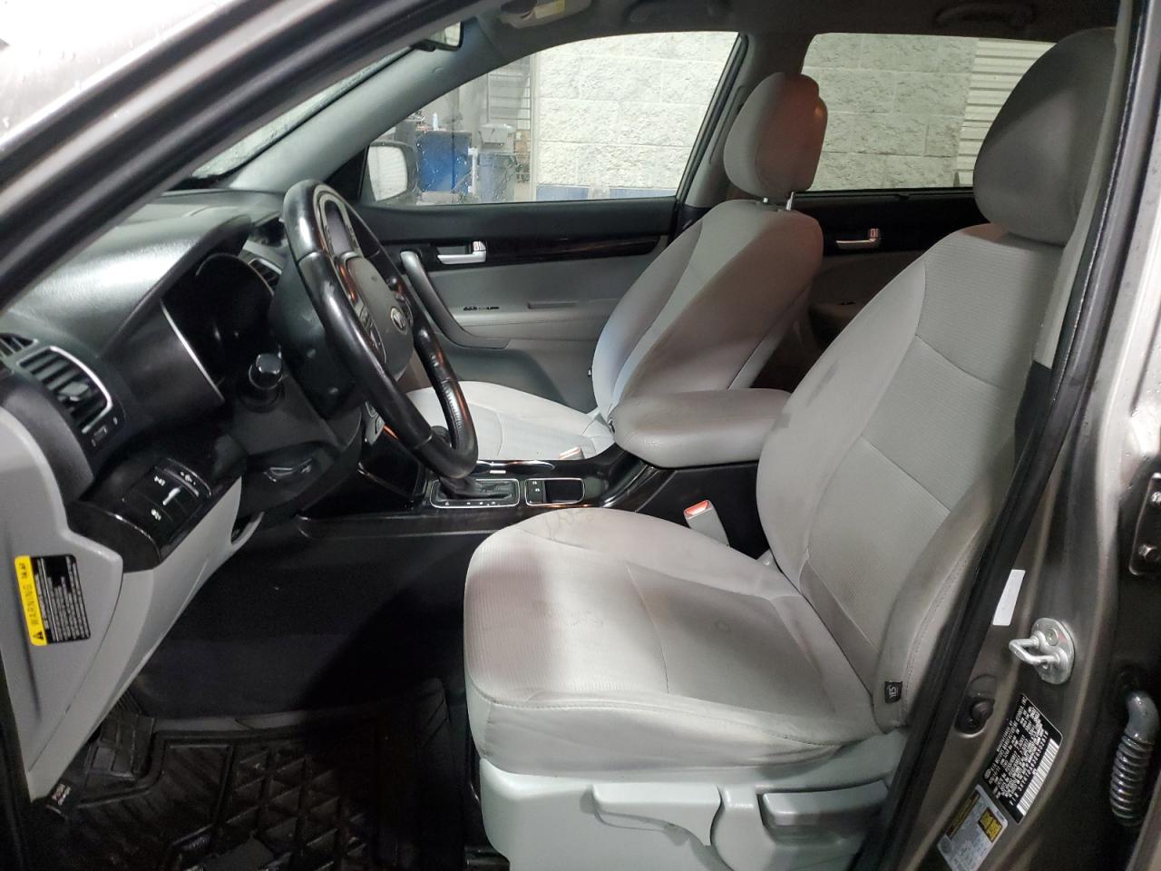 2014 KIA Sorento VIN 5XYKTDA63EG502819 Copart auction photo, all over damage thumbnail 7
