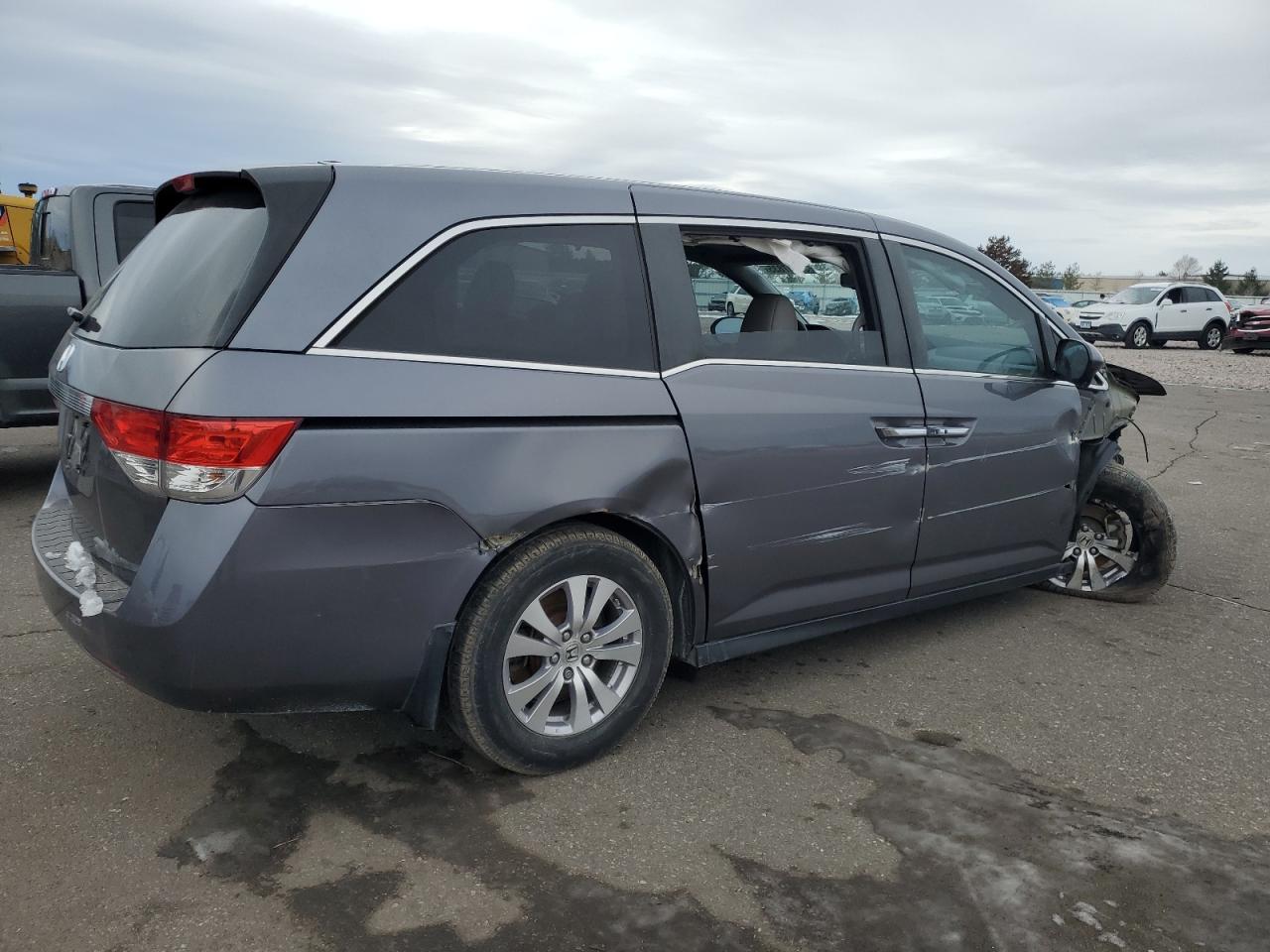 2015 Honda Odyssey VIN 5FNRL5H67FB048822 Copart auction photo, front end / side damage thumbnail 3