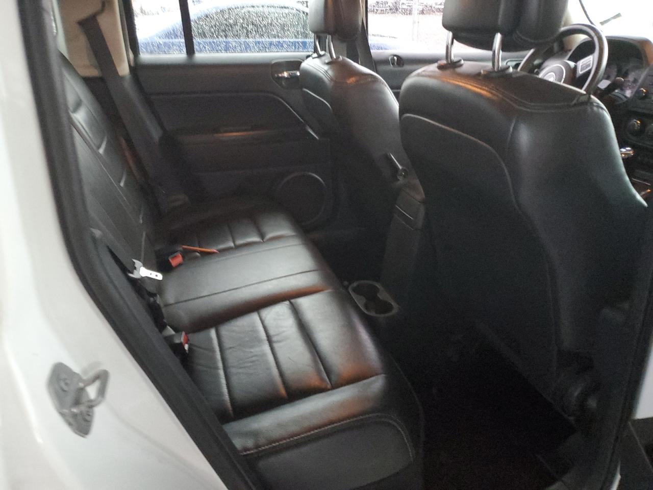 2015 Jeep Liberty (Patriot) VIN 1C4NJPFA5FD171095 Copart auction photo, front end damage thumbnail 10