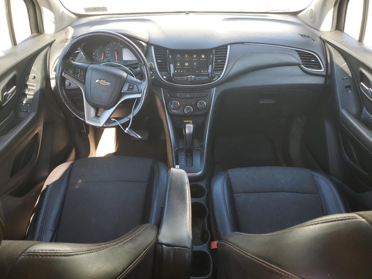 2019 Chevrolet Trax VIN KL7CJPSB2KB957557 Copart auction photo, front end damage thumbnail 7