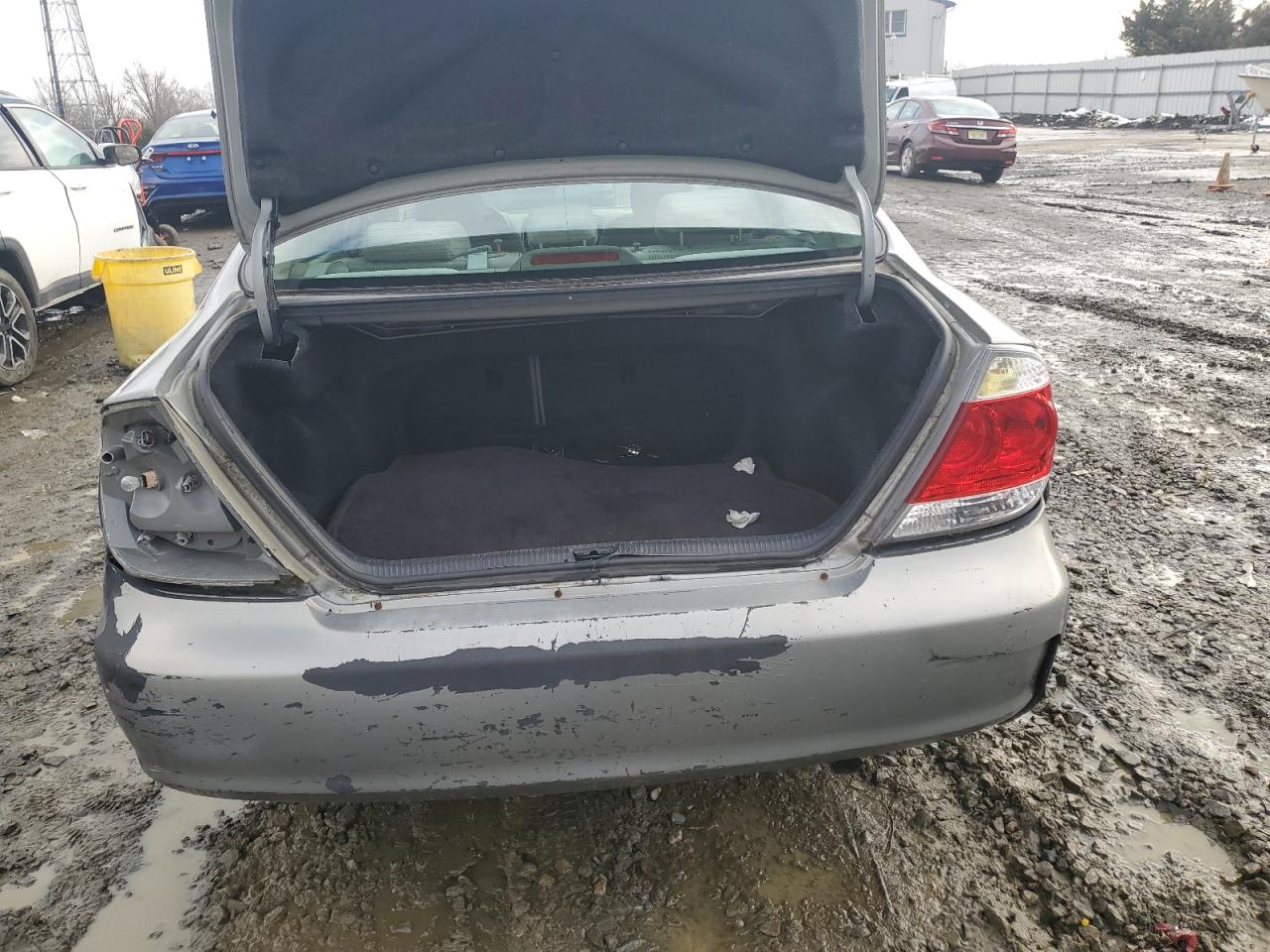 2005 Toyota Camry VIN 4T1BE32K35U551514 Copart auction photo, rear end / front end damage thumbnail 6