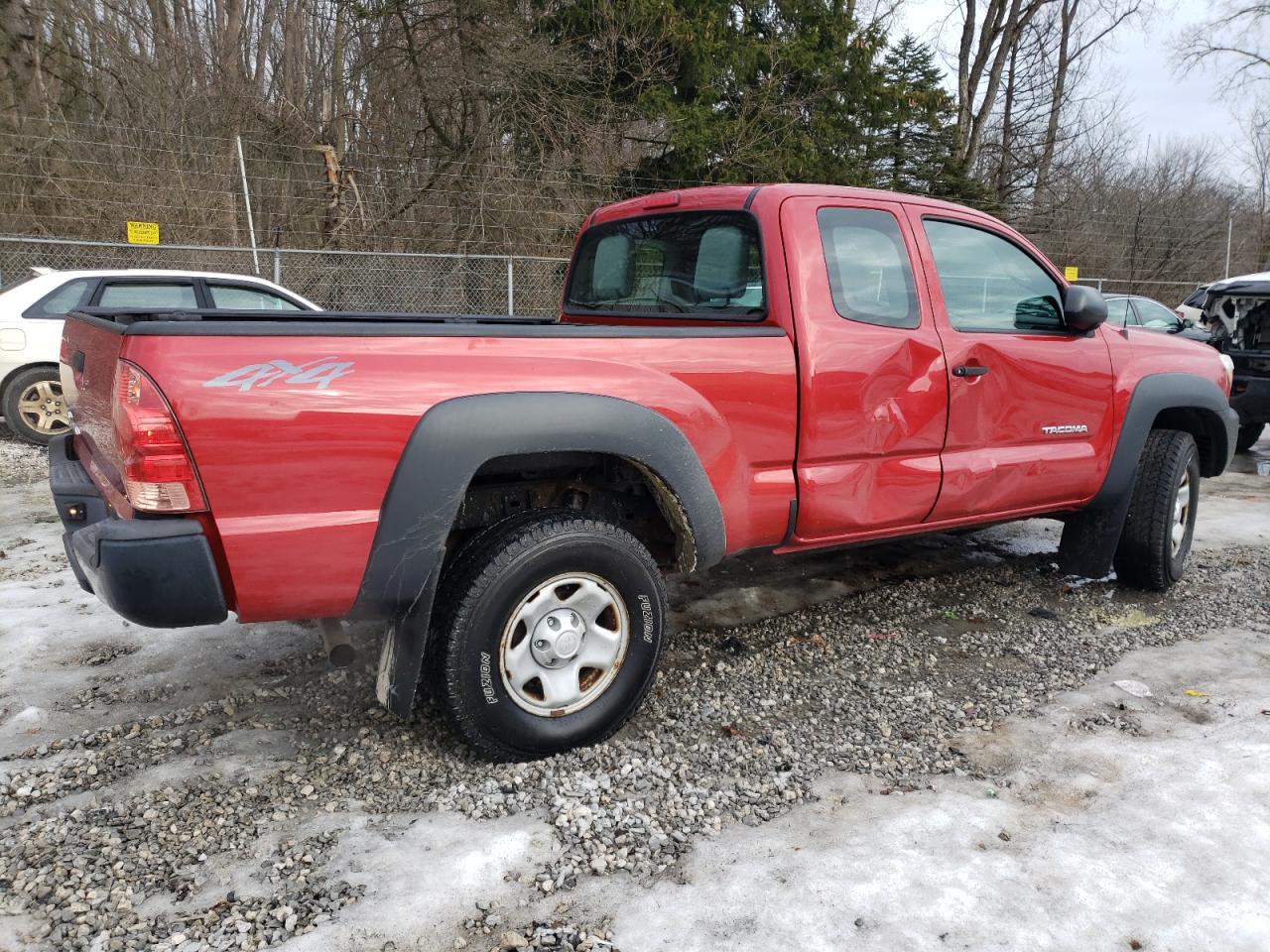 2014 Toyota Tacoma VIN 5TFUX4EN4EX028133 Copart auction photo, front end / side damage thumbnail 3