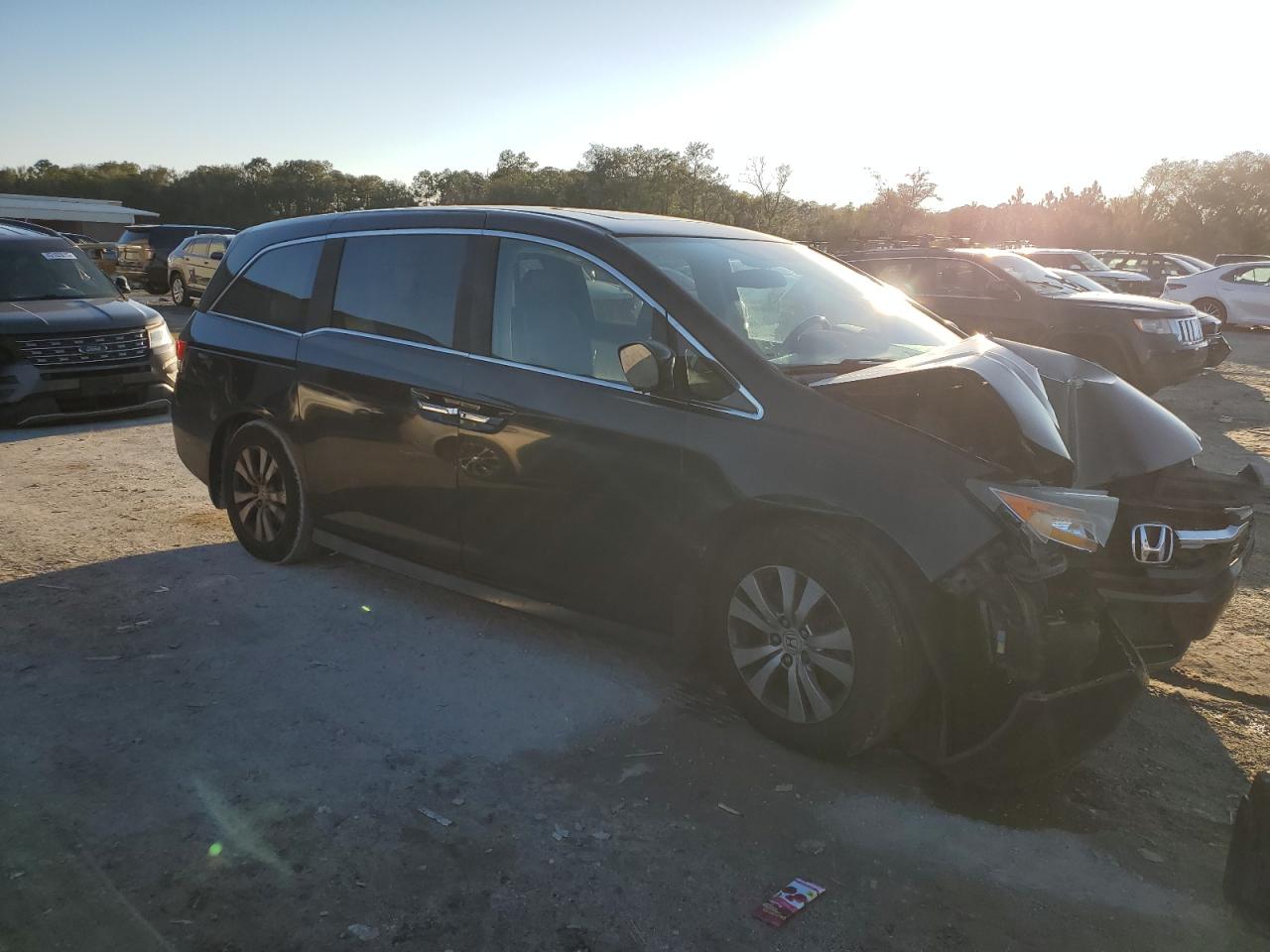 2014 Honda Odyssey VIN 5FNRL5H63EB060285 Copart auction photo, front end damage thumbnail 4