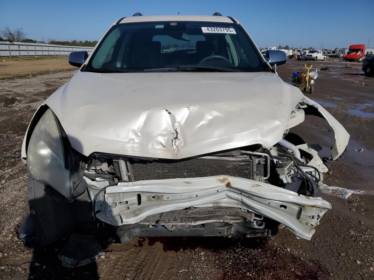 2014 Chevrolet Equinox VIN 1GNALBEK8EZ110158 Copart auction photo, front end / minor dent/scratches damage thumbnail 5