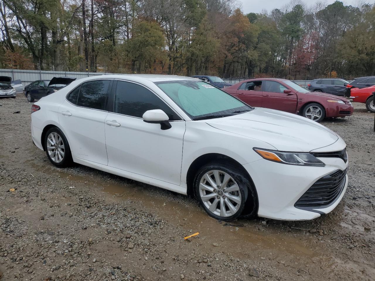 2020 Toyota Camry VIN 4T1C11AKXLU980944 Copart auction photo, side / front end damage thumbnail 4