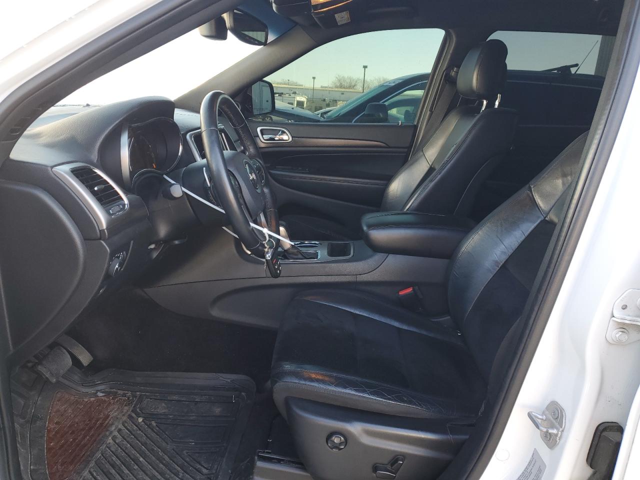 2017 Jeep Grand Cherokee VIN 1C4RJFAG4HC924857 Copart auction photo, vandalism / all over damage thumbnail 7