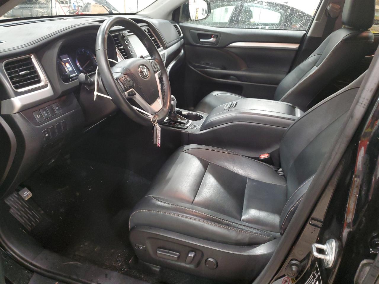 2017 Toyota Highlander VIN 5TDJZRFH1HS467822 Copart auction photo, front end / side damage thumbnail 7
