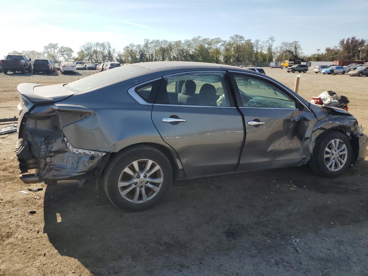 2014 Nissan Altima VIN 1N4AL3AP7EN385467 Copart auction photo, all over / side damage thumbnail 3