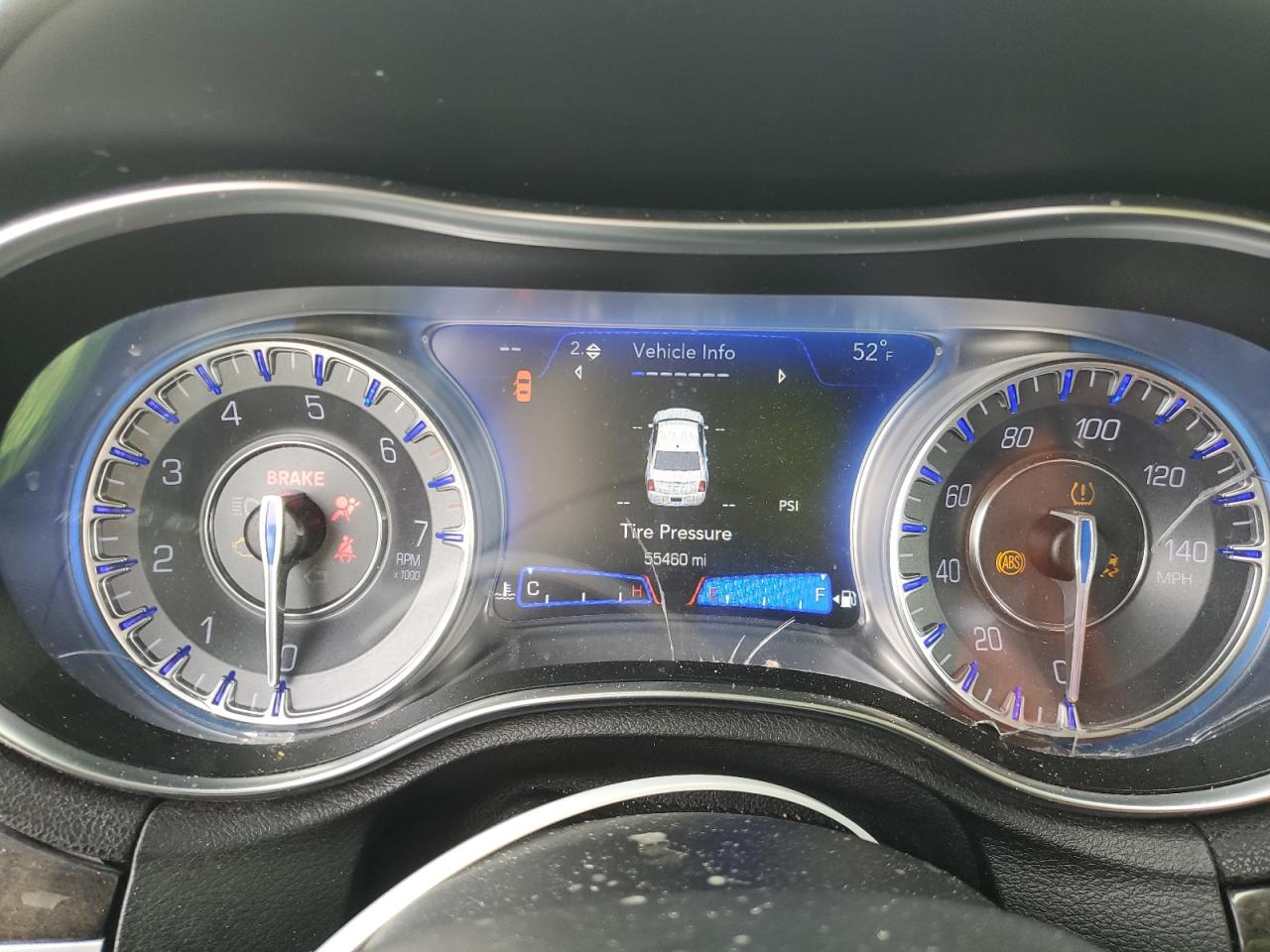 2019 Chrysler 300 VIN 2C3CCAEG5KH698138 Copart auction photo, front end / side damage thumbnail 9