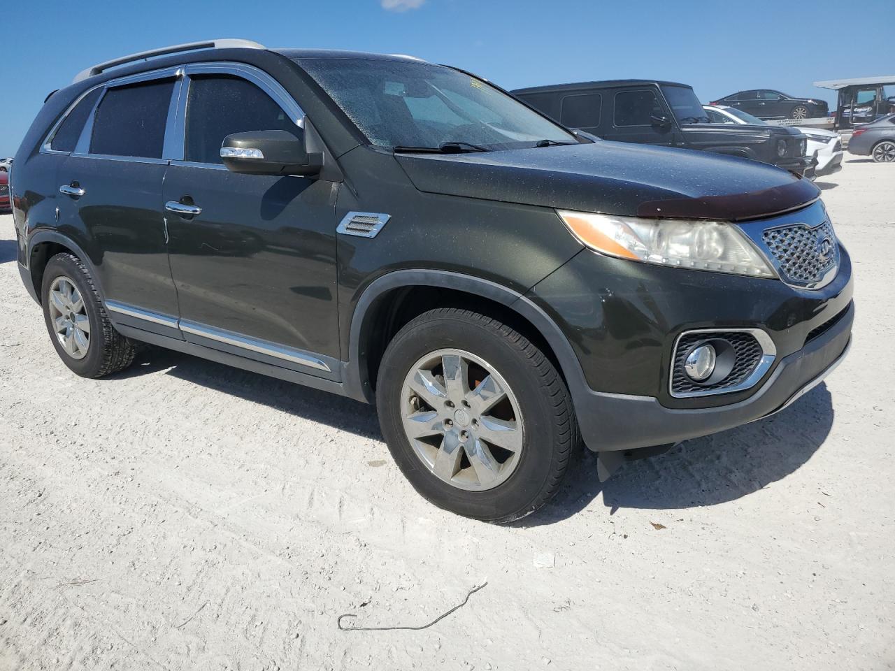 2011 KIA Sorento VIN 5XYKT3A15BG106093 Copart auction photo, water/flood damage thumbnail 4