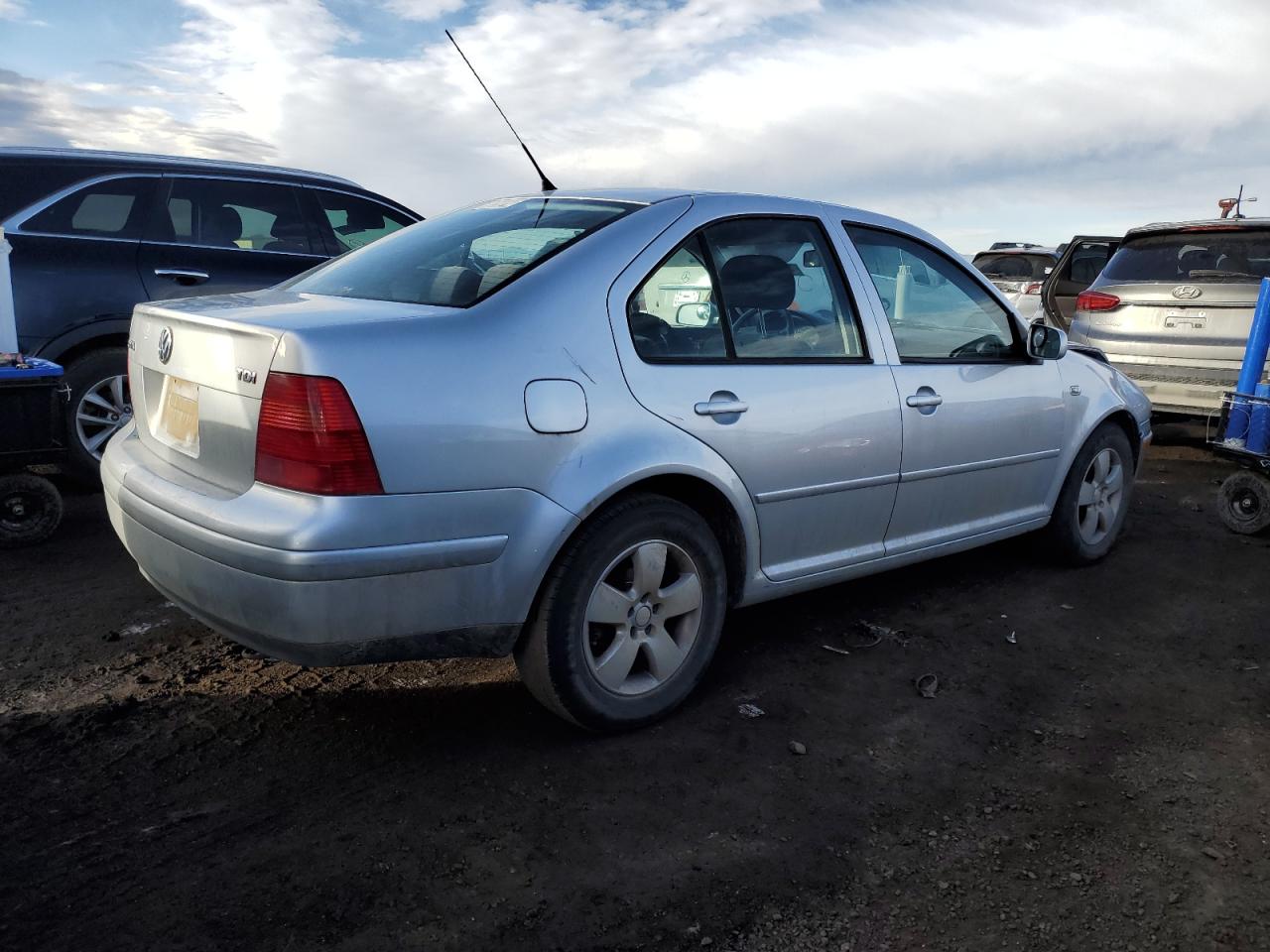 2003 Volkswagen Jetta VIN 3VWSP69M03M026559 Copart auction photo, front end / mechanical damage thumbnail 3