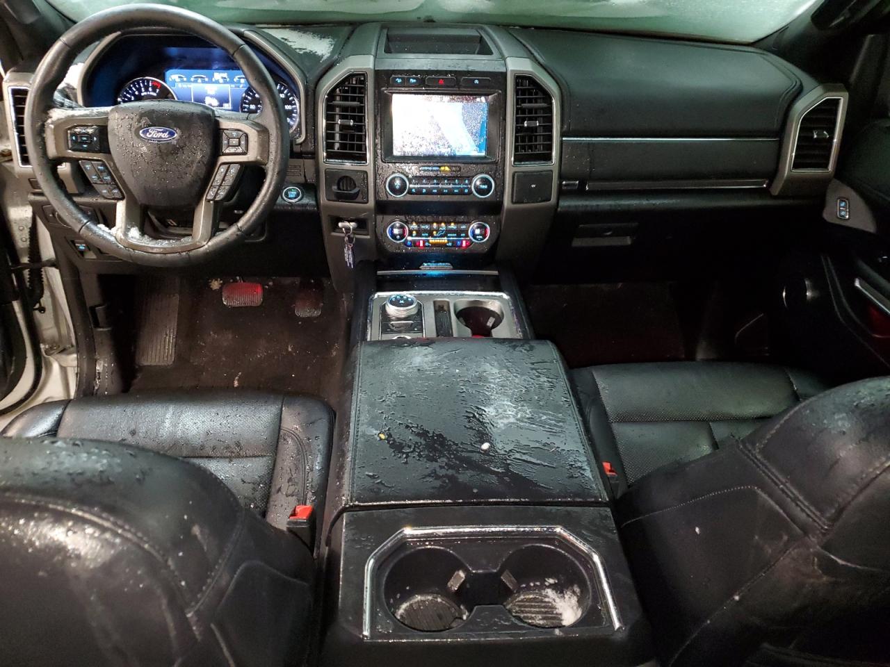 2019 Ford Expedition VIN 1FMJK1JT7KEA44253 Copart auction photo, side / front end damage thumbnail 8