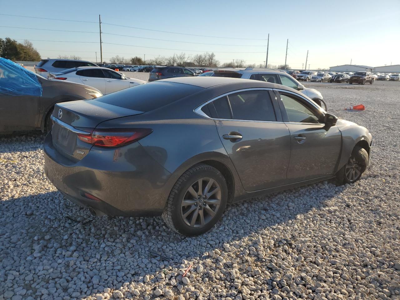 2018 Mazda 6 VIN JM1GL1UM1J1329438 Copart auction photo, front end damage thumbnail 3