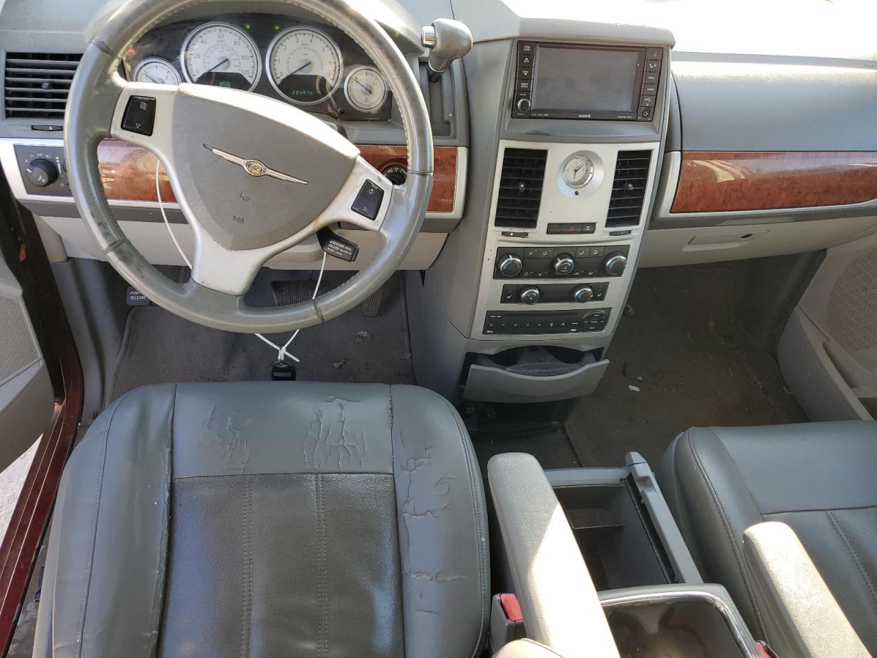2009 Chrysler Town & Country VIN 2A8HR54199R529256 Copart auction photo, rear end damage thumbnail 8