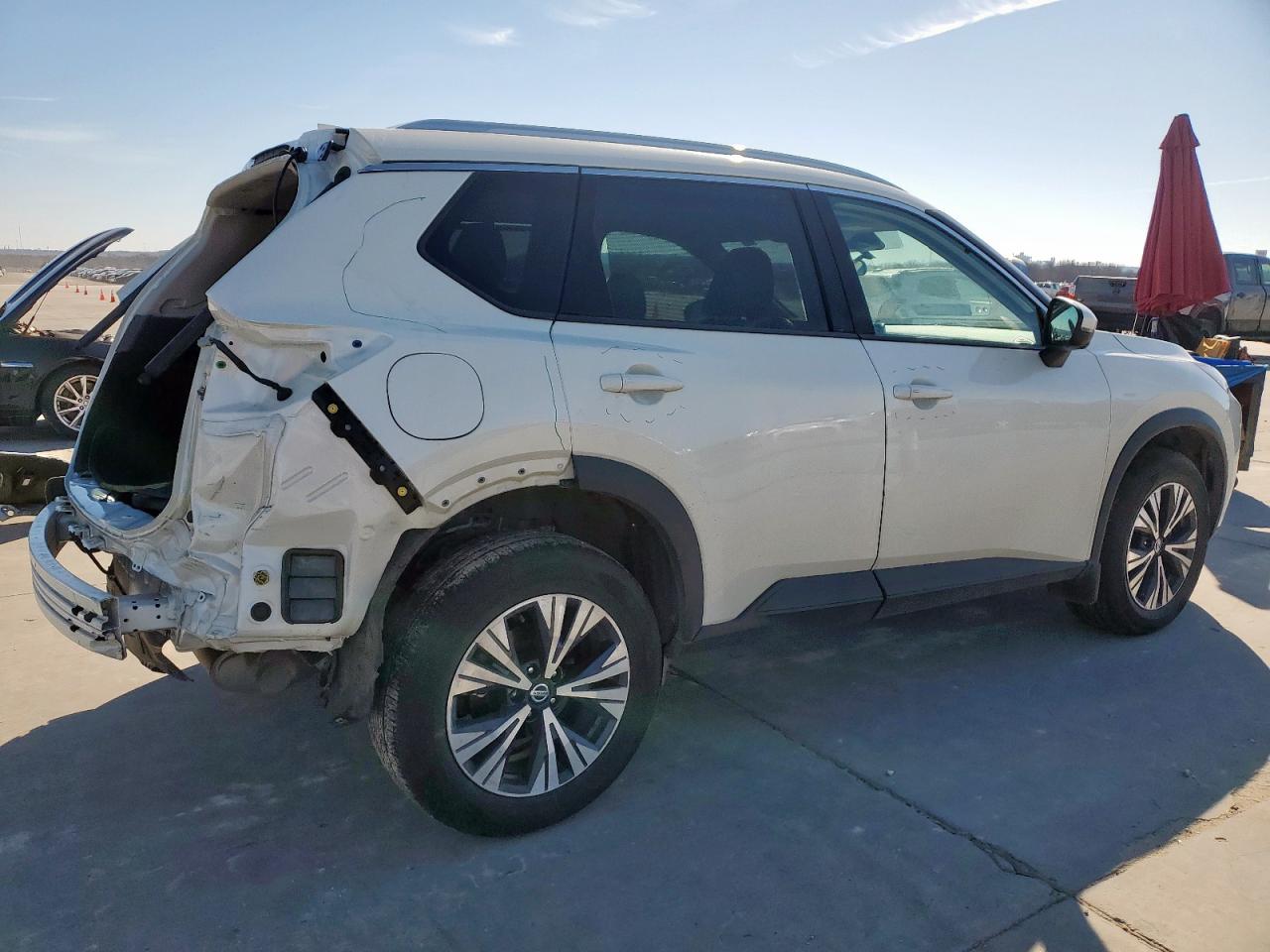 2021 Nissan Rogue VIN 5N1AT3BA7MC784339 Copart auction photo, rear end damage thumbnail 3