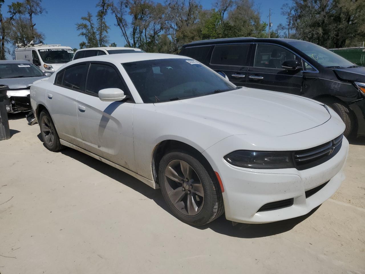 2015 Dodge Charger VIN 2C3CDXBG4FH875224 Copart auction photo, side / minor dent/scratches damage thumbnail 4