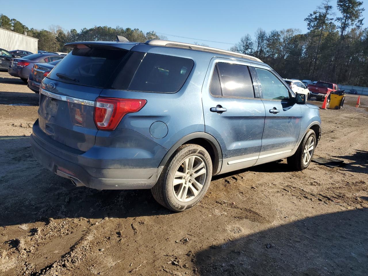 2018 Ford Explorer VIN 1FM5K7D88JGA41702 Copart auction photo, all over damage thumbnail 3