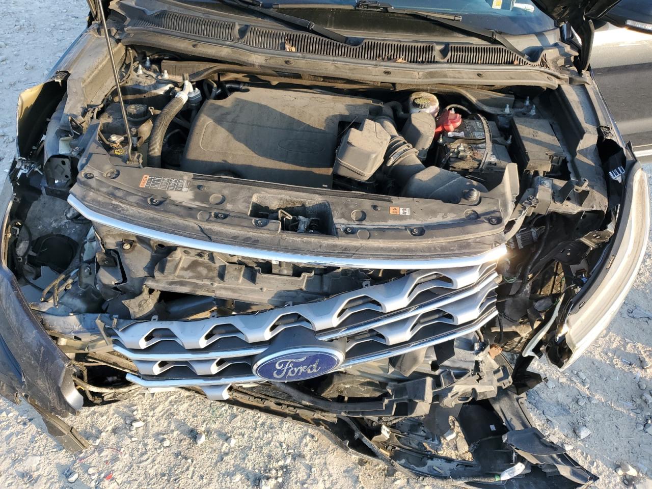 2017 Ford Explorer VIN 1FM5K8F87HGB50908 Copart auction photo, front end / minor dent/scratches damage thumbnail 13