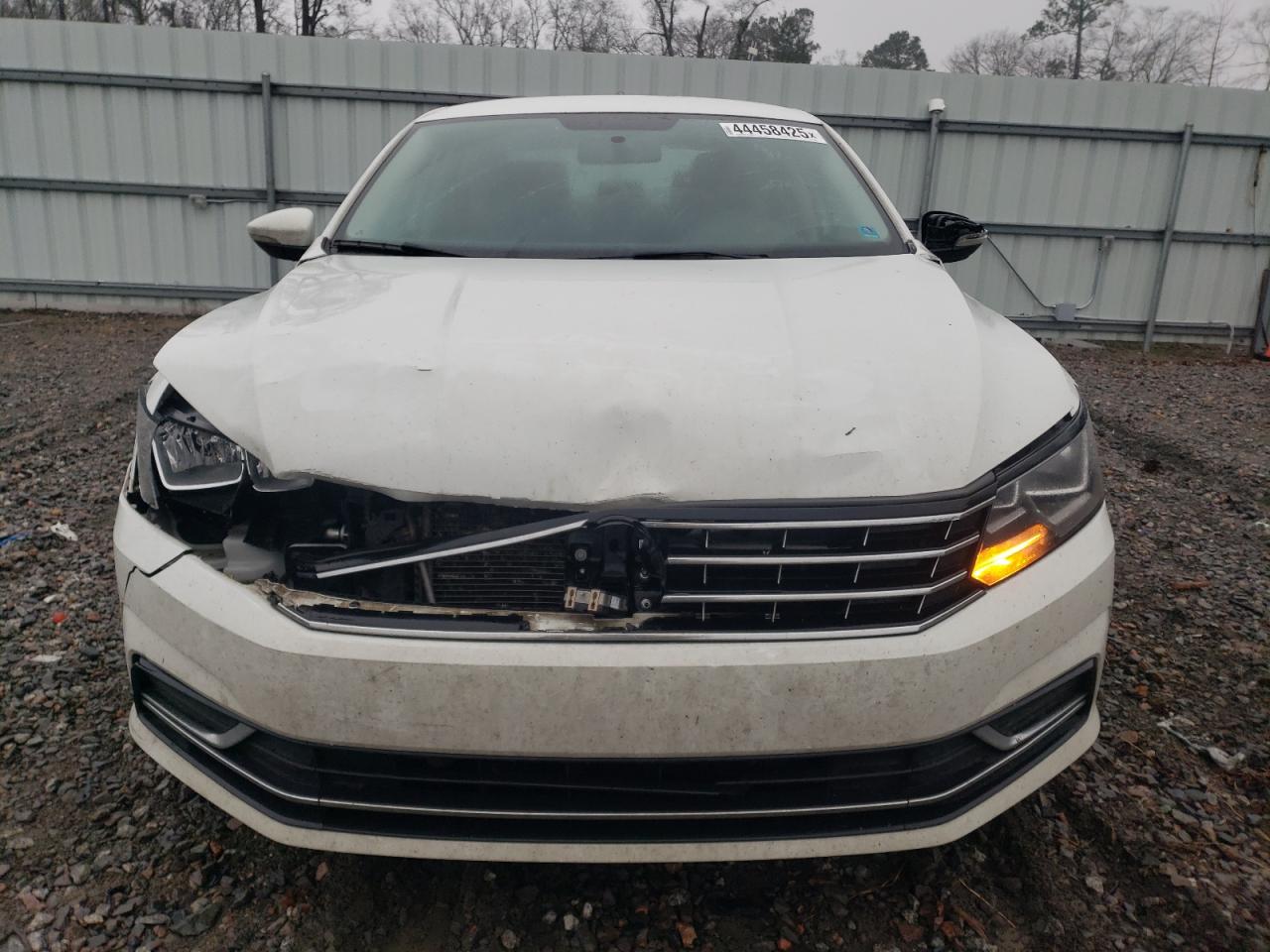2017 Volkswagen Passat VIN 1VWAT7A3XHC074028 Copart auction photo, front end damage thumbnail 5