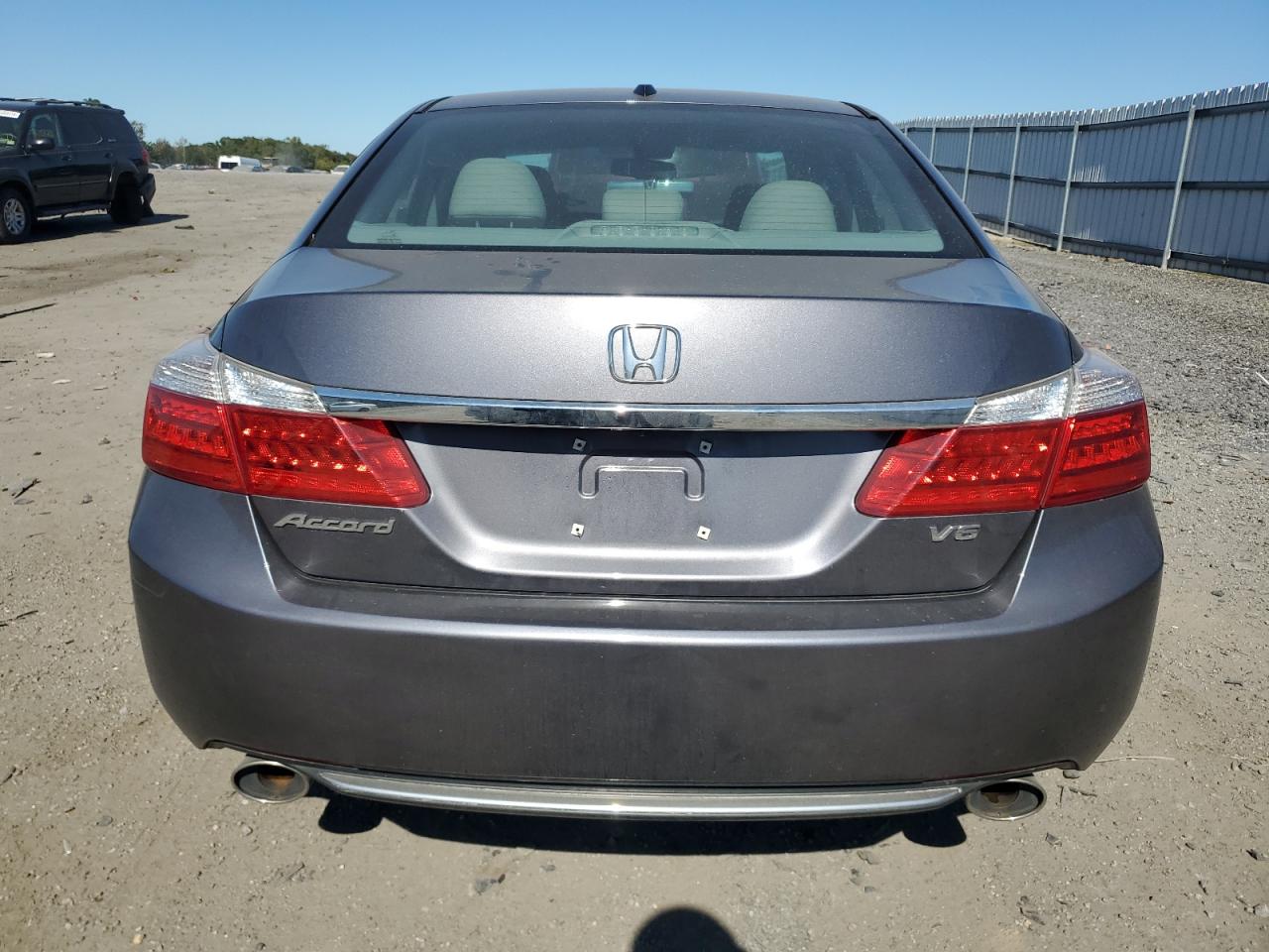 2013 Honda Accord VIN 1HGCR3F8XDA016449 Copart auction photo, side / minor dent/scratches damage thumbnail 6