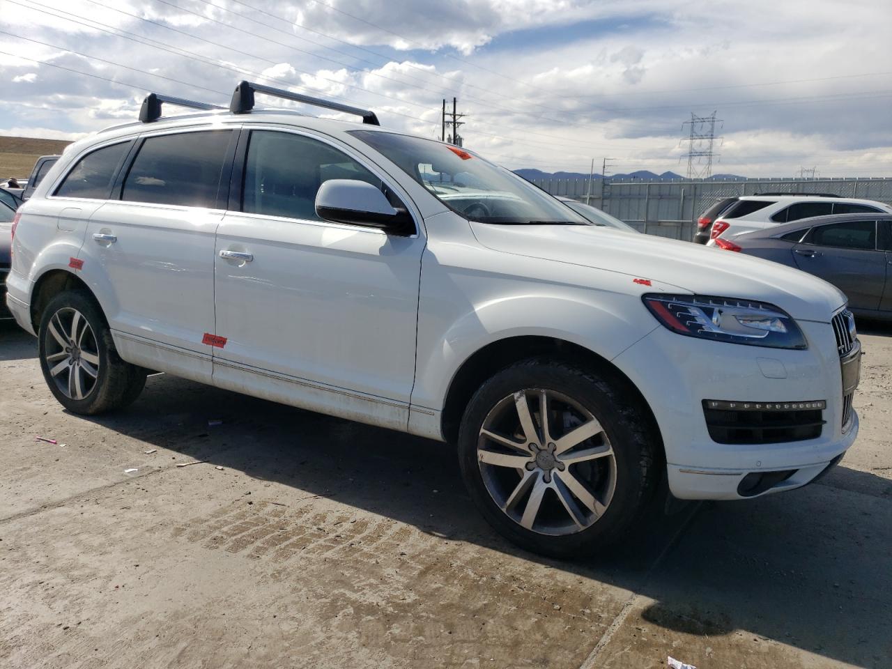 2014 Audi Q7 VIN WA1LMAFE0ED020348 Copart auction photo, vandalism / minor dent/scratches damage thumbnail 4