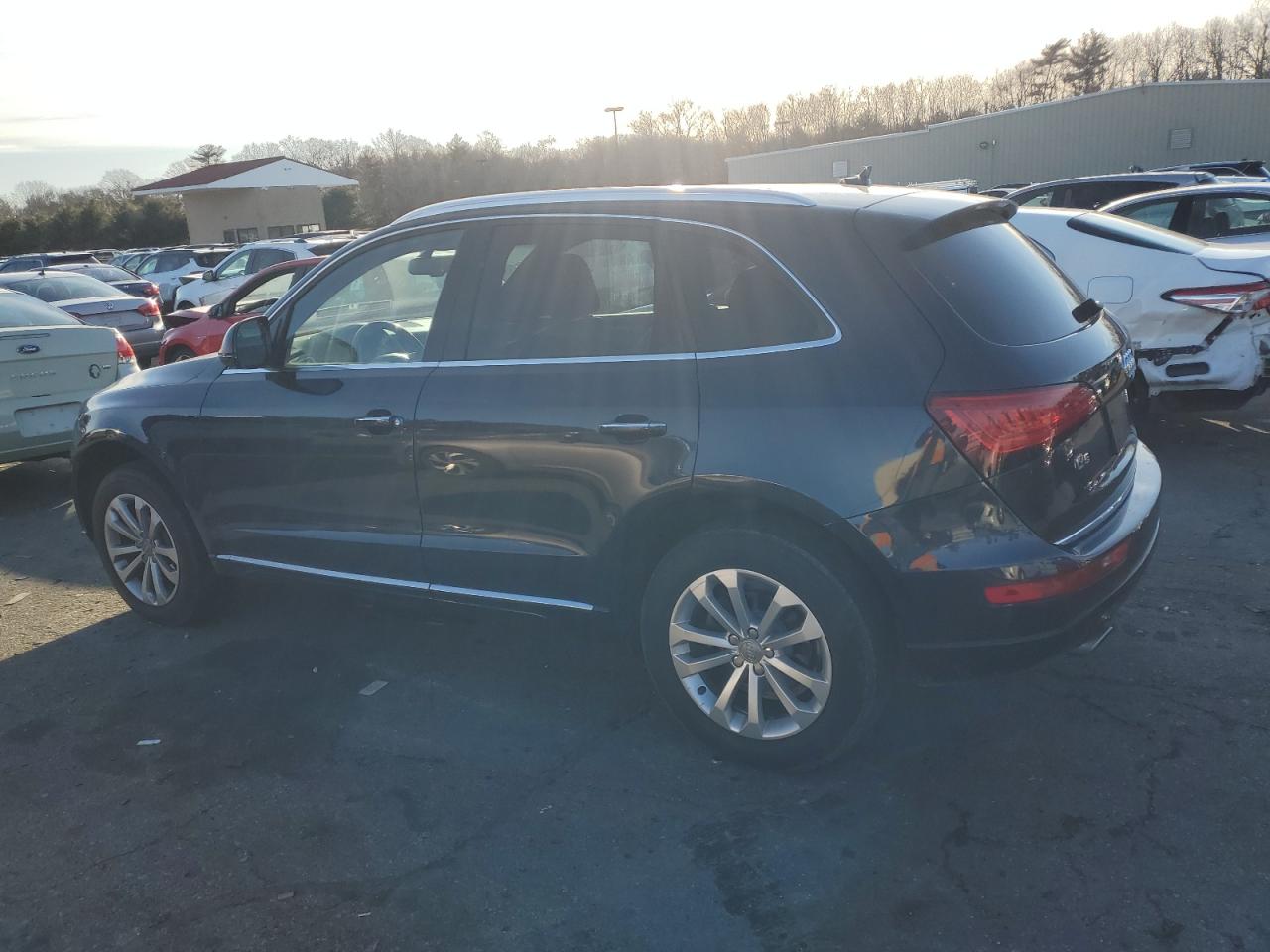 2015 Audi Q5 VIN WA1LFAFP2FA029129 Copart auction photo, top/roof / minor dent/scratches damage thumbnail 2