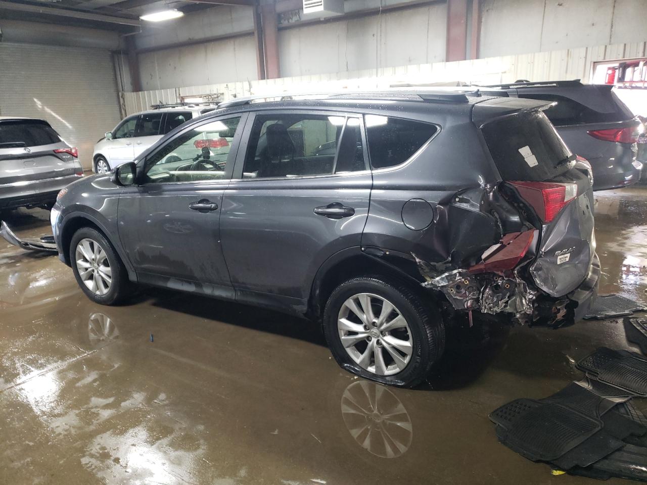 2015 Toyota RAV 4 VIN JTMDFREV0FD134338 Copart auction photo, rear end / side damage thumbnail 2
