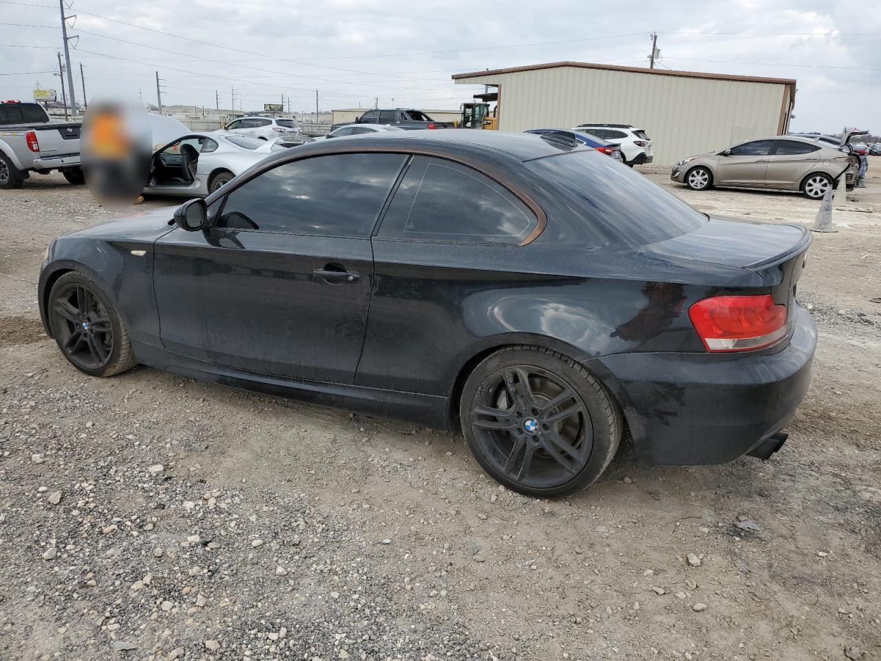 2012 BMW 1er VIN WBAUC9C5XCVM13083 Copart auction photo, rear end damage thumbnail 2