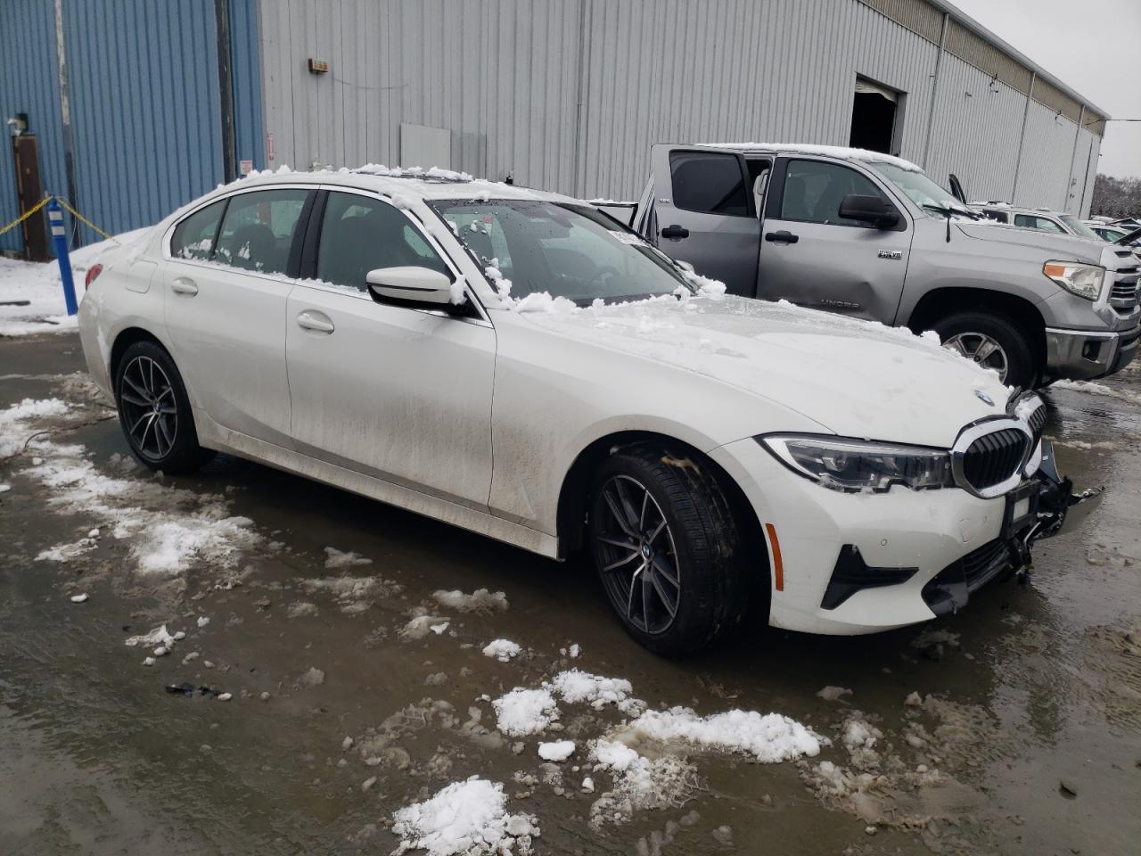 2021 BMW 3er VIN 3MW5R7J01M8B95344 Copart auction photo, front end damage thumbnail 4