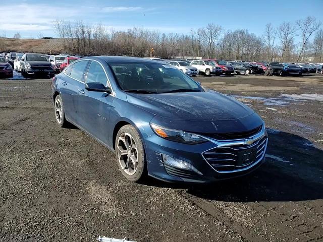 2020 Chevrolet Malibu VIN 1G1ZD5ST4LF102461 Copart auction photo, rear end / minor dent/scratches damage thumbnail 11