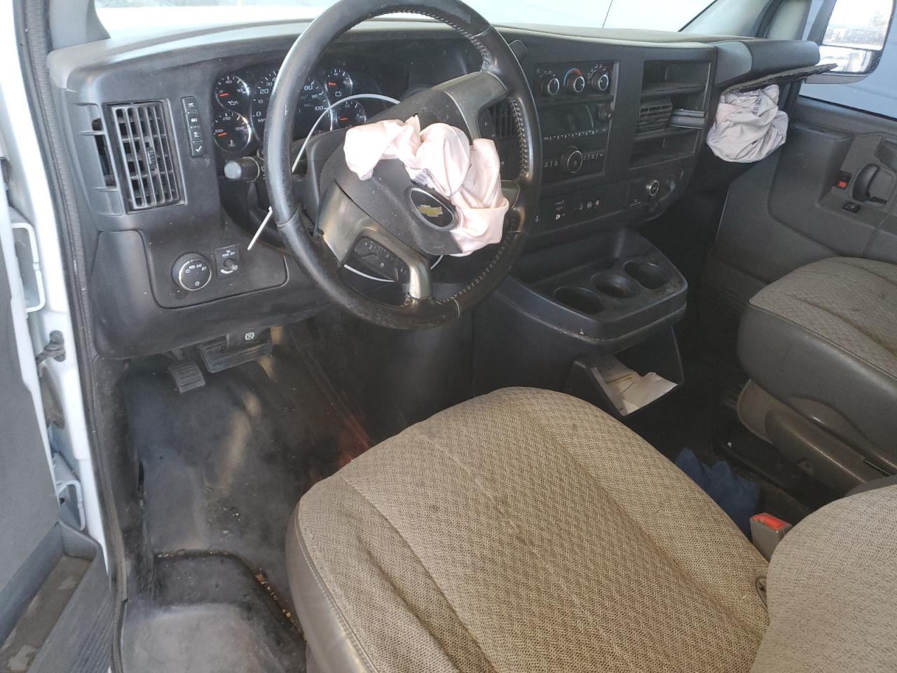 2017 Chevrolet Express VIN 1GCWGAFF4H1112202 Copart auction photo, front end damage thumbnail 8