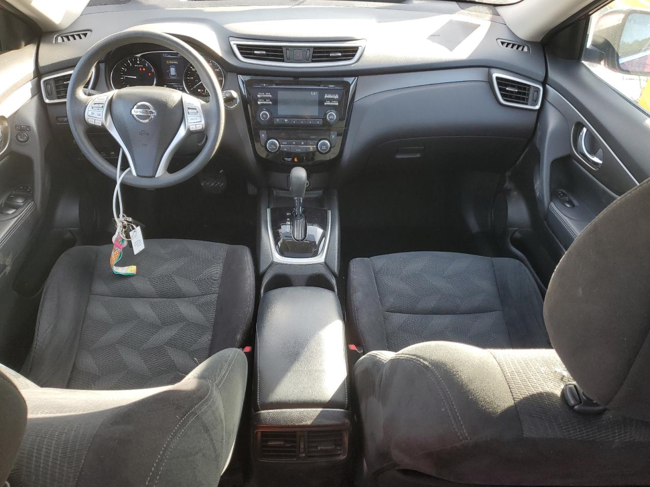 2015 Nissan Rogue VIN 5N1AT2MV1FC825500 Copart auction photo, water/flood / minor dent/scratches damage thumbnail 8