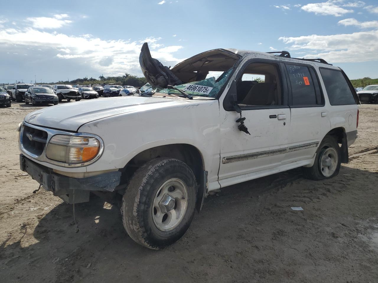 2000 Ford Explorer VIN 1FMDU63X5YUA25137
