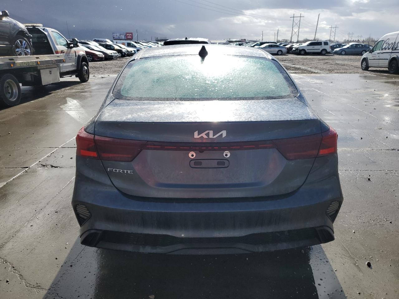 2022 KIA Forte VIN 3KPF24AD6NE460386 Copart auction photo, front end / side damage thumbnail 6