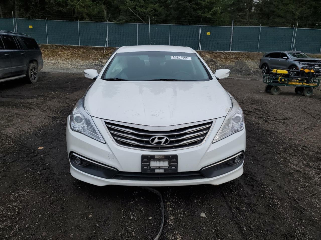 2015 Hyundai Azera VIN KMHFG4JGXFA469152 Copart auction photo, front end / side damage thumbnail 5