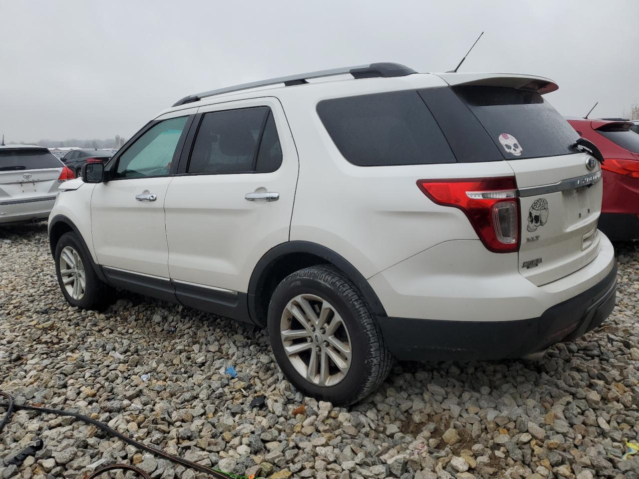 2015 Ford Explorer VIN 1FM5K7D85FGA90573 Copart auction photo, side / rear end damage thumbnail 2