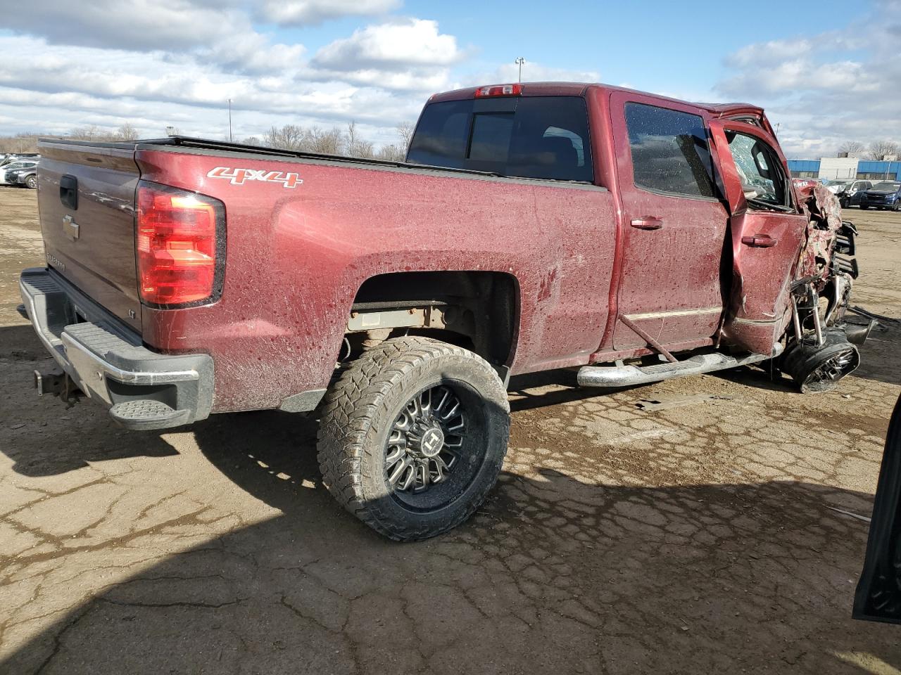 2015 Chevrolet Silverado VIN 1GC1KVEG0FF542173 Copart auction photo, front end / side damage thumbnail 3