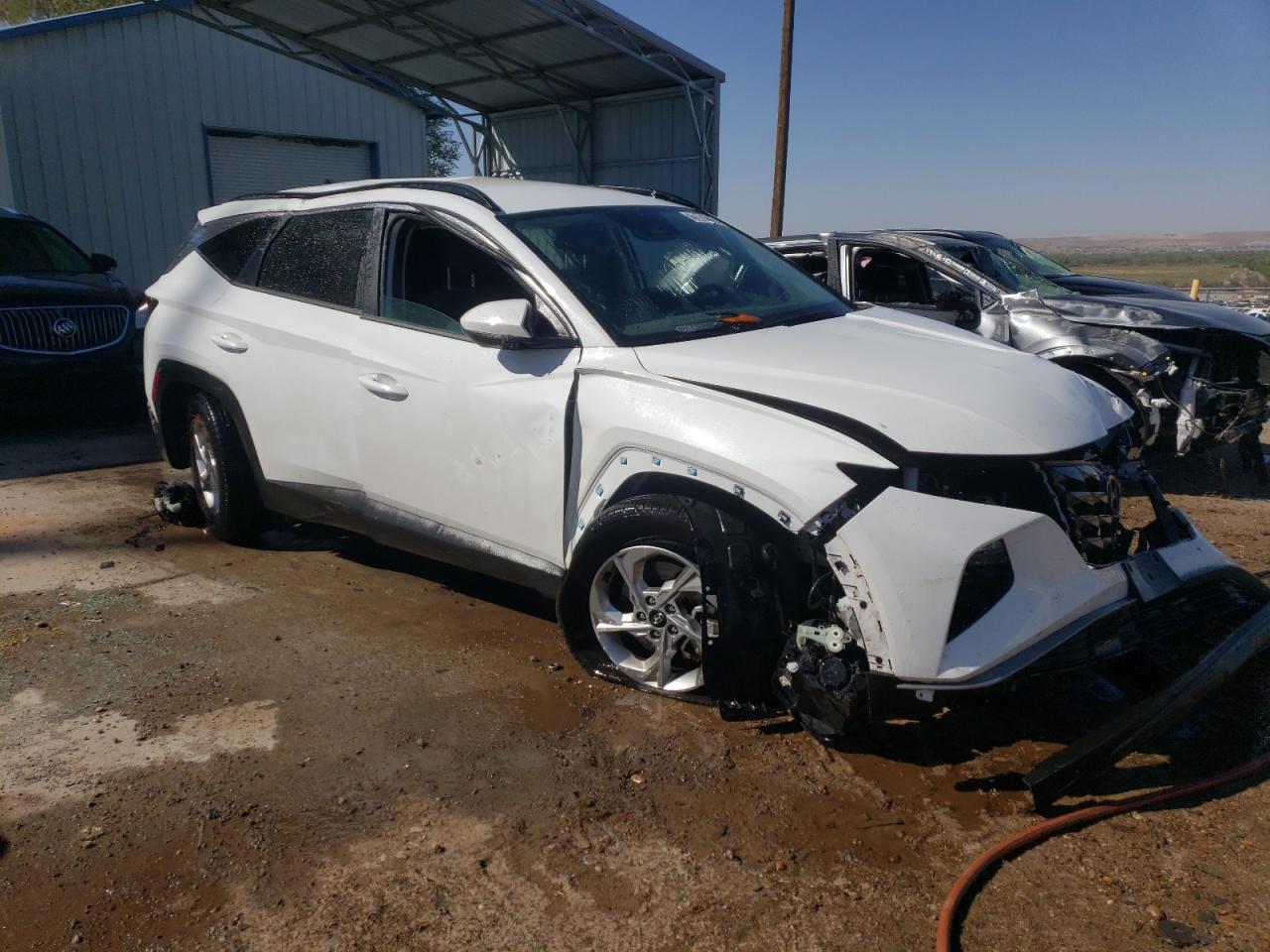 2024 Hyundai Tucson VIN 5NMJBCDE6RH383431 Copart auction photo, side / top/roof damage thumbnail 4