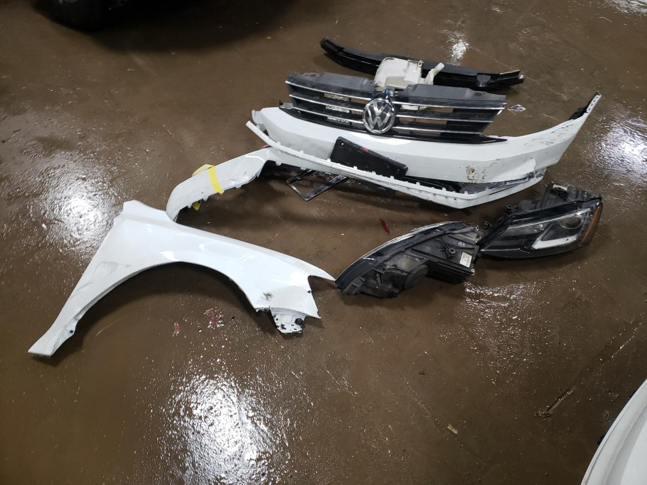 2016 Volkswagen Jetta VIN 3VWL07AJ4GM302246 Copart auction photo, front end damage thumbnail 12