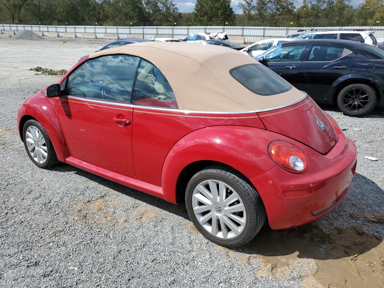 2010 Volkswagen Beetle VIN 3VWRW3AL2AM007351 Copart auction photo, water/flood / minor dent/scratches damage thumbnail 2