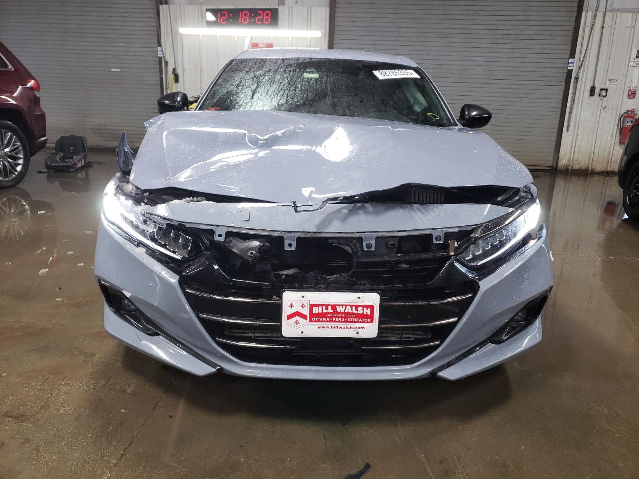 2022 Honda Accord VIN 1HGCV1F30NA047697 Copart auction photo, front end / side damage thumbnail 5