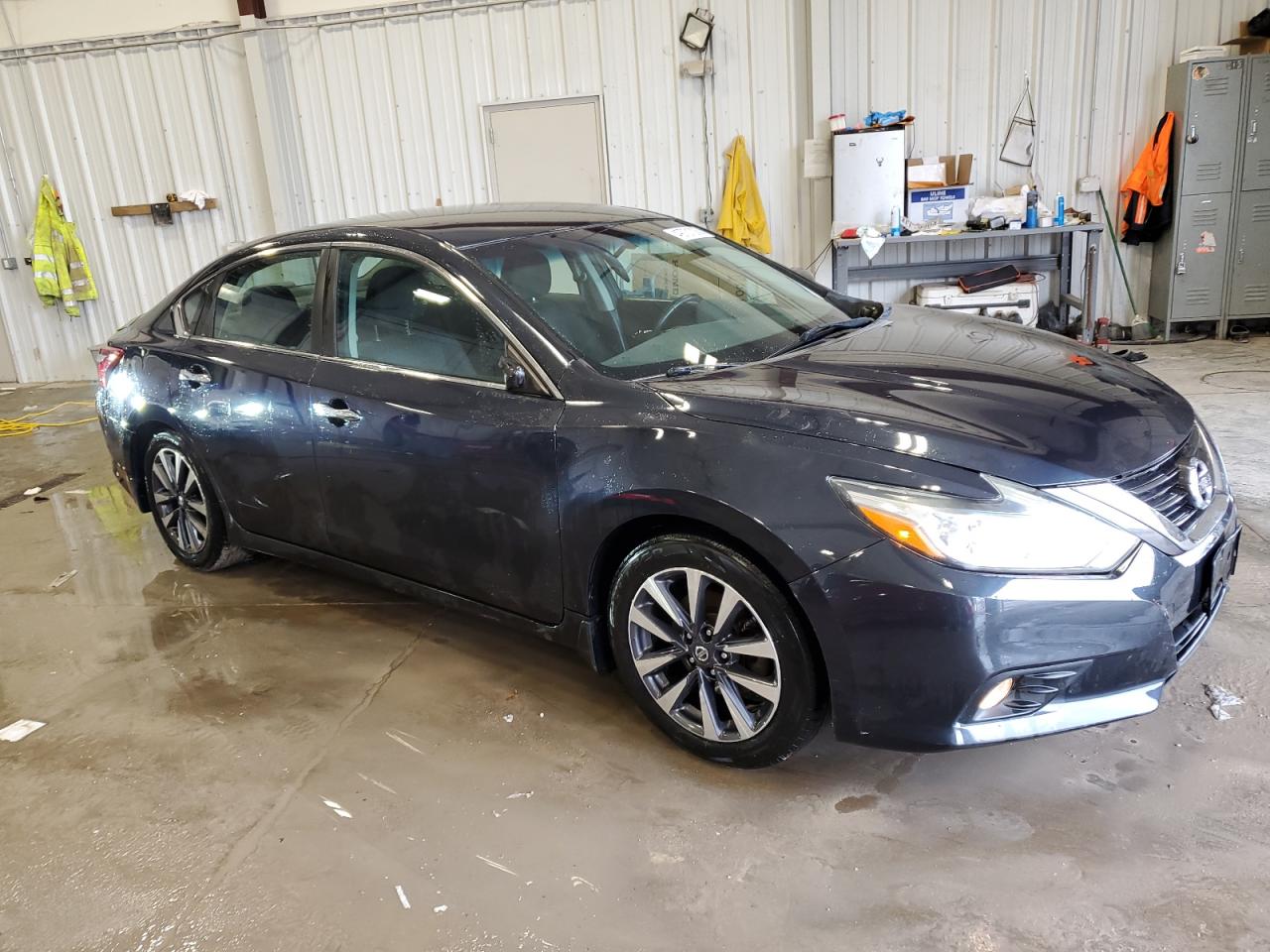 2016 Nissan Altima VIN 1N4AL3AP0GC179096 Copart auction photo, side / rear end damage thumbnail 4