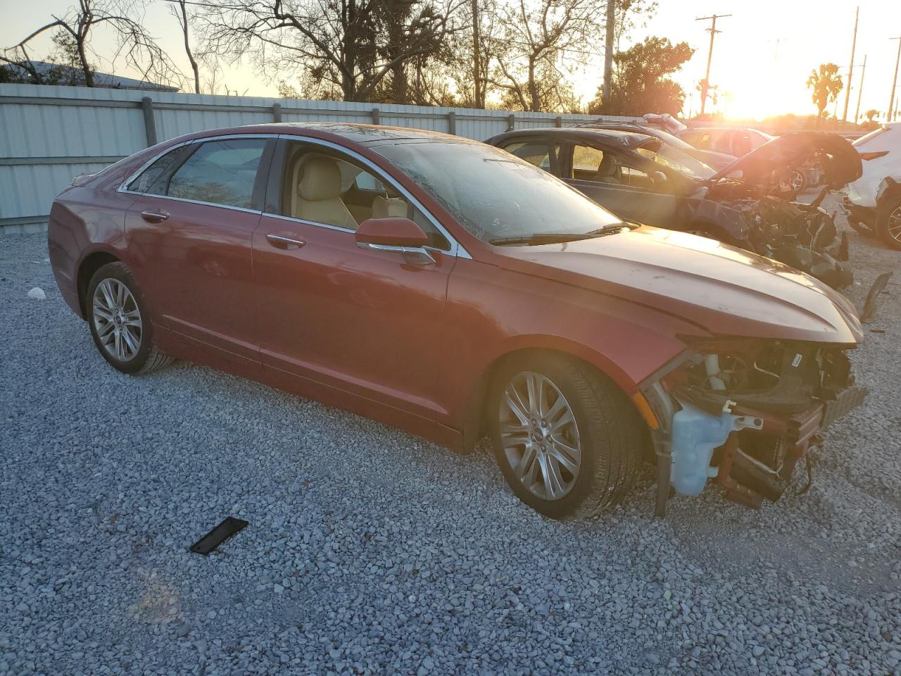 2015 Lincoln MKZ VIN 3LN6L2GK6FR618626 Copart auction photo, front end / side damage thumbnail 4
