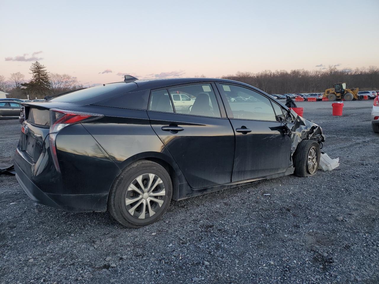 2017 Toyota Prius VIN JTDKARFU1H3531884 Copart auction photo, front end / undercarriage damage thumbnail 3