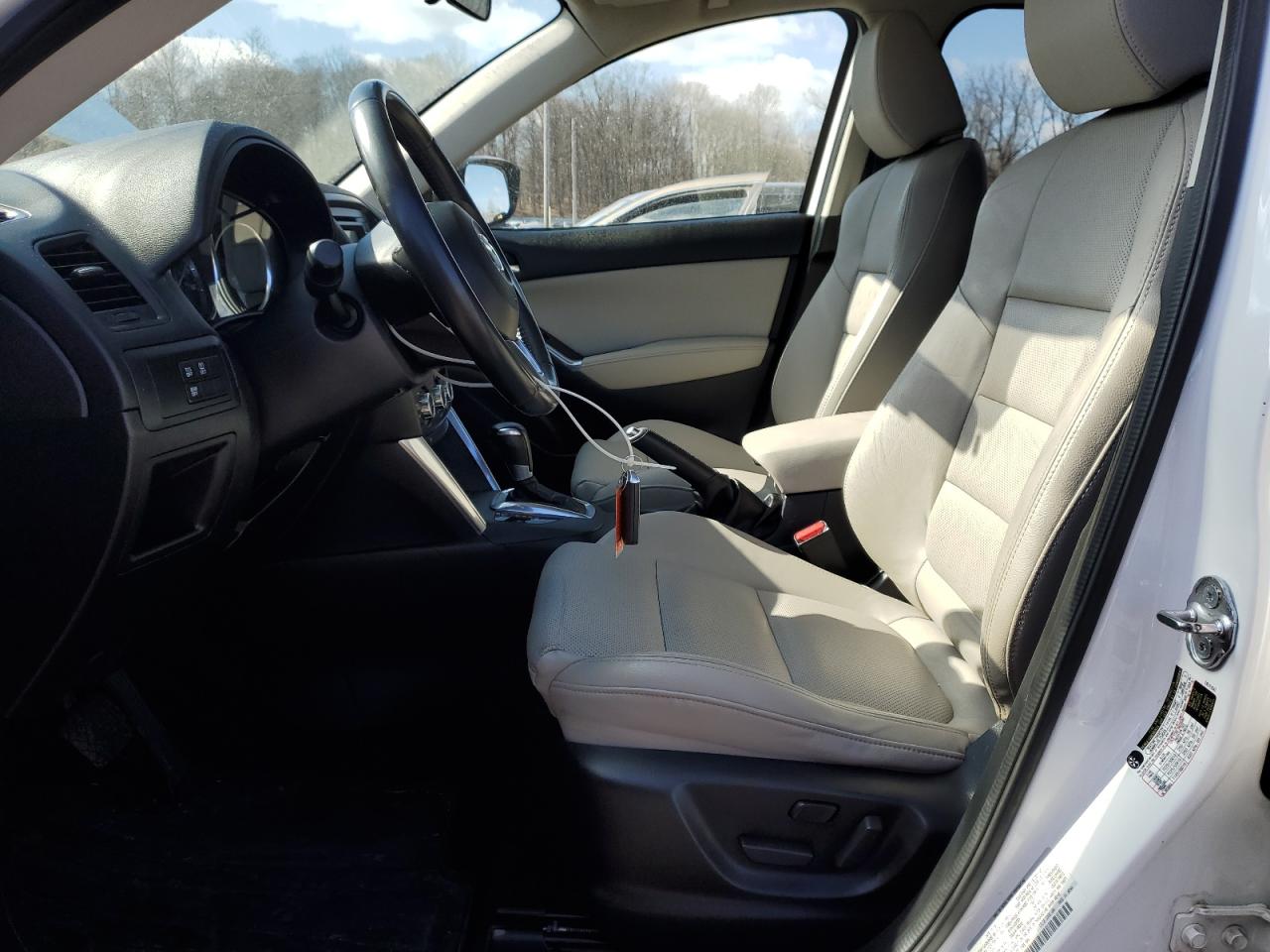 2015 Mazda CX-5 VIN JM3KE4DY3F0542307 Copart auction photo, front end / minor dent/scratches damage thumbnail 7
