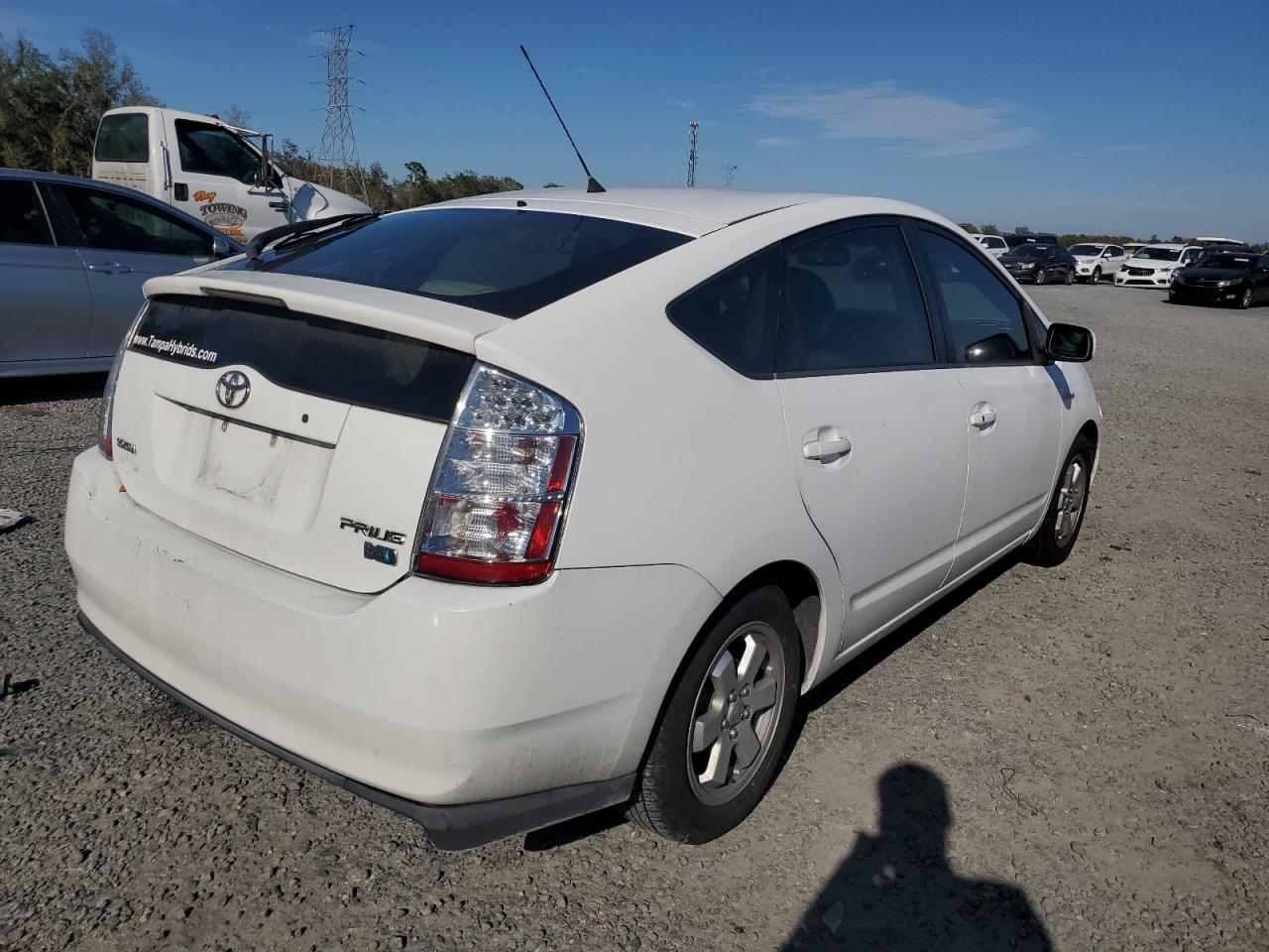 2006 Toyota Prius VIN JTDKB20U567539652 Copart auction photo, front end damage thumbnail 3