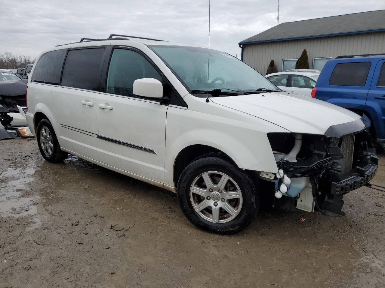 2012 Chrysler Town & Country VIN 2C4RC1BG3CR260787 Copart auction photo, front end damage thumbnail 4