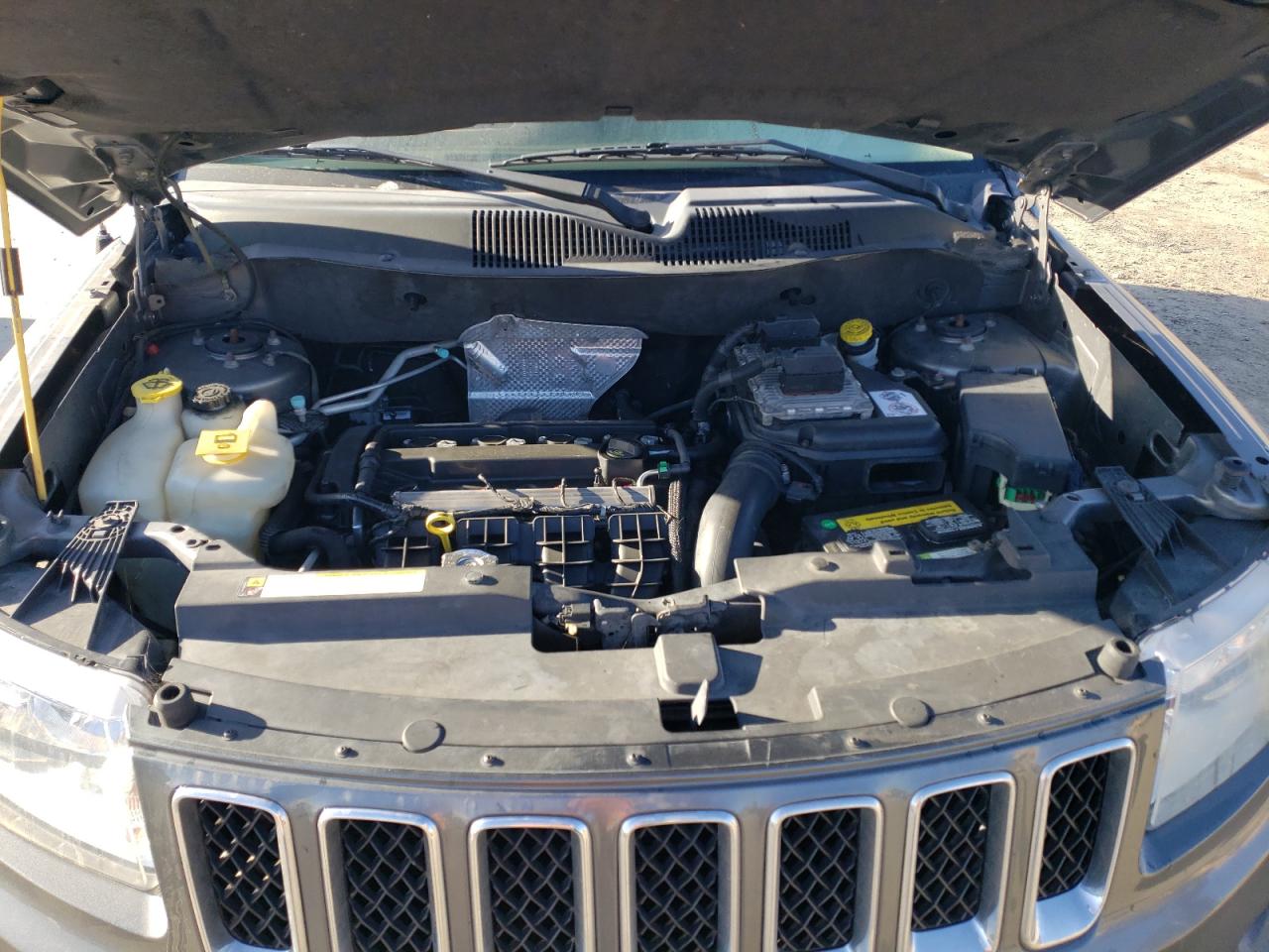2011 Jeep Compass VIN 1J4NT1FB1BD236416 Copart auction photo, side / undercarriage damage thumbnail 11